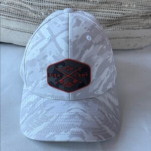 SP Spanish Peaks Mountain Club Fish Camp Men's Camouflage Hat